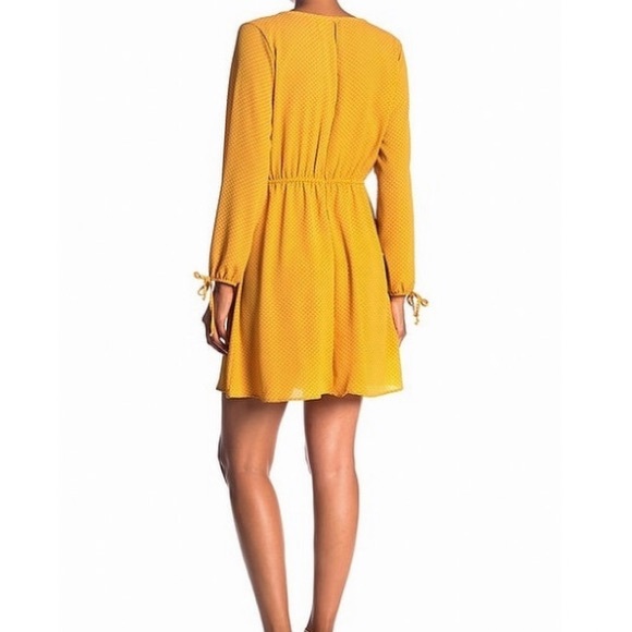 3/$15 Como Vintage Yellow Polkadot Dress - Picture 2 of 5